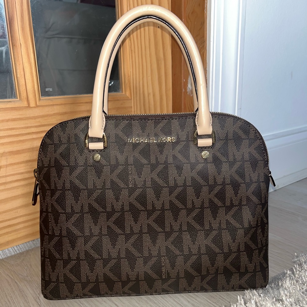 Michael Kors purse